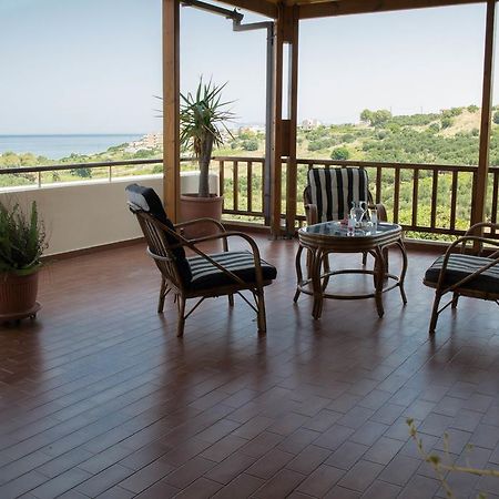 Alexandra Villa Stalos Ngoại thất bức ảnh