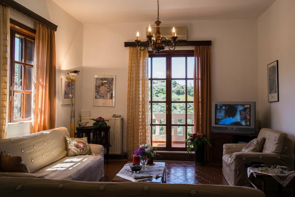 Alexandra Villa Stalos Ngoại thất bức ảnh